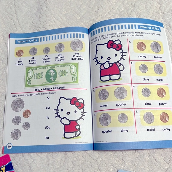 Hello Kitty Bundle - Picture 12 of 12